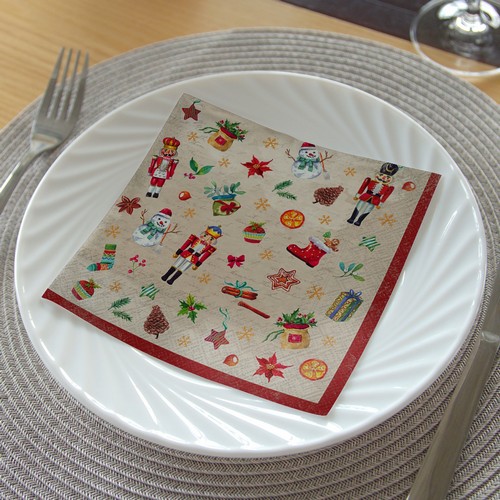 20 Servietten Festive Tradition - Traditionelle, weihnachtliche Symbole 33x33cm