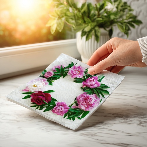 20 kleine Cocktailservietten Blossom - Blüten im Kranz gesteckt 25x25cm