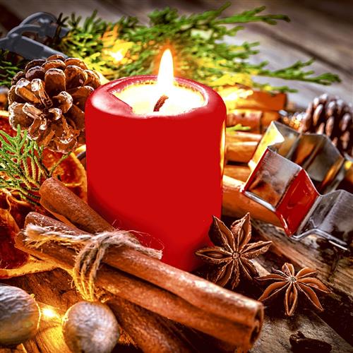 20 Servietten Candle Deko - Kerze neben Zimtstangen 33x33cm