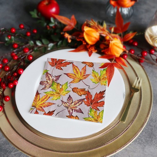 20 Servietten Fall leaves - Bunte, einzelne Herbstblätter 33x33cm