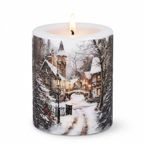 Kerze rund Nostalgic Christmas Town - Nostalgisches Winterdorf Ø 8cm, Höhe 8,5cm