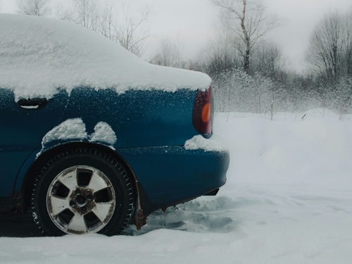 Auto im Winter
