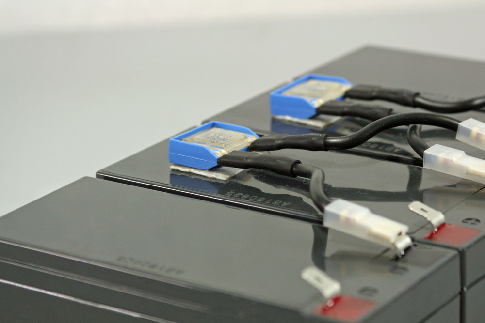 Ersatzakku für APC-Back-UPS RBC8 - fertiges Batterie-Modul zum Austausch 