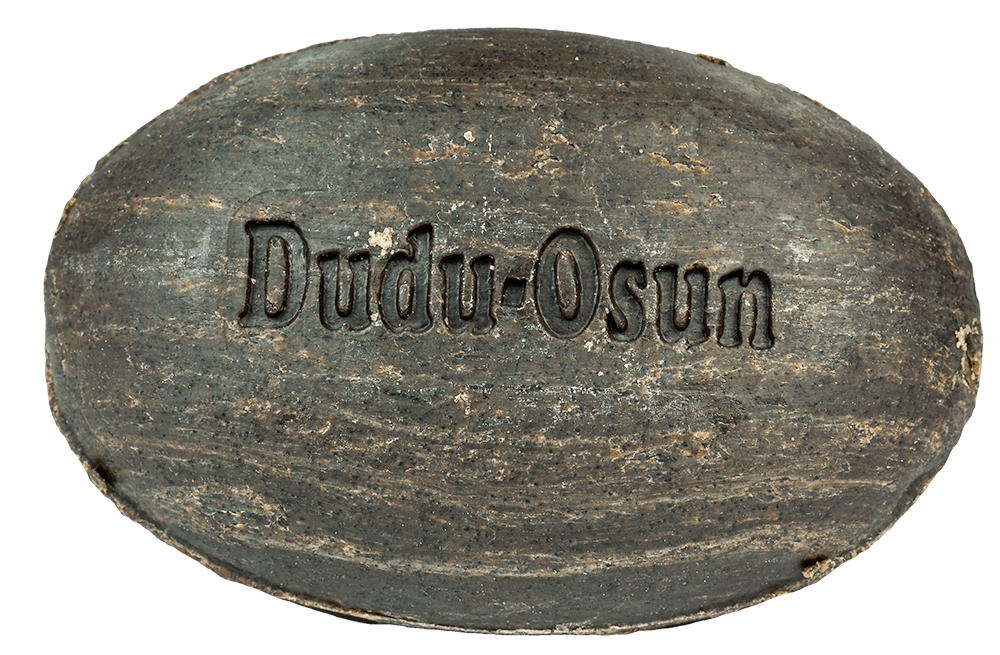Dudu Osun schwarze Seife ohne Hintergrund