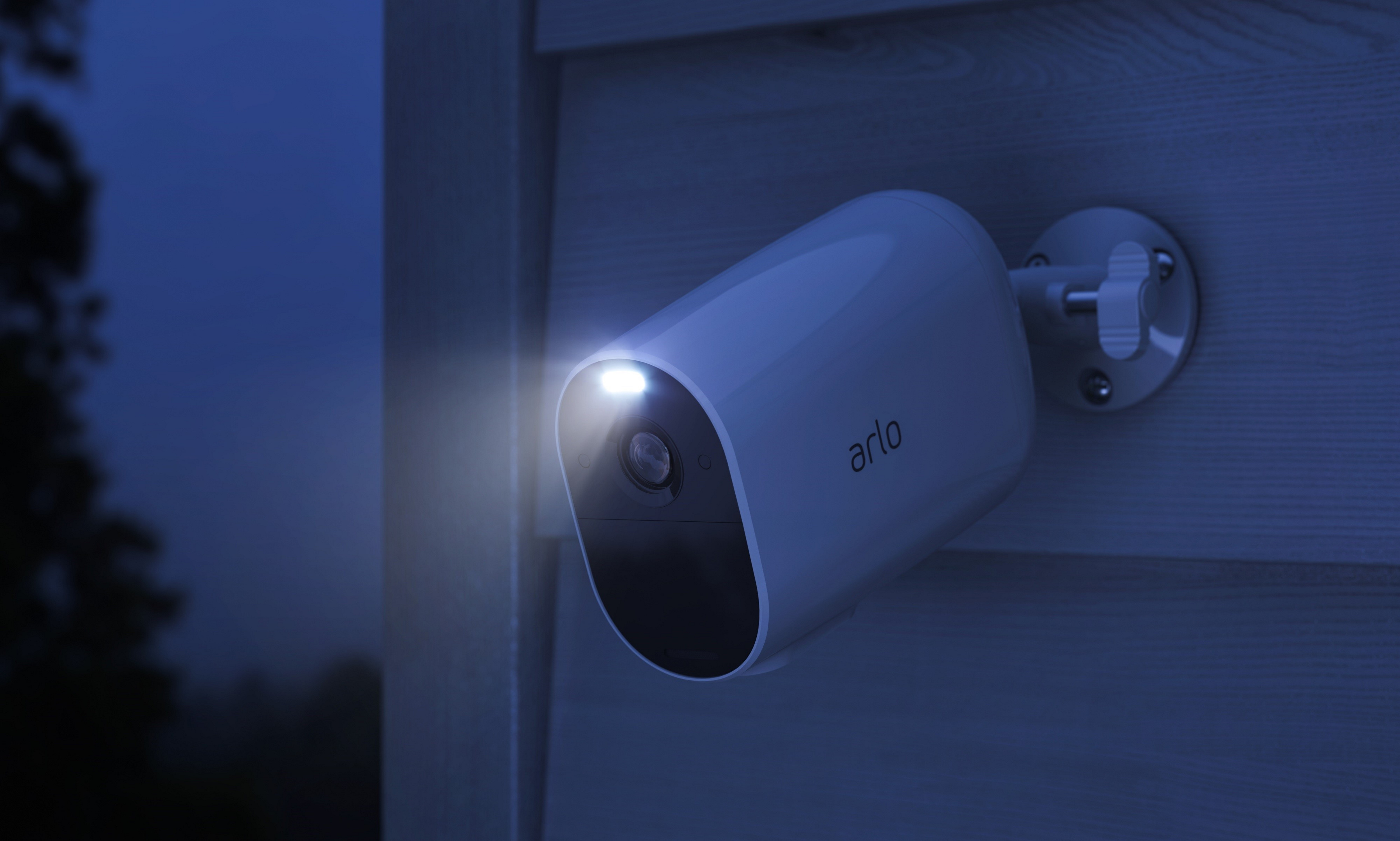 ARLO Essential XL - Netzwerk-Überwachungskamera - Außenbereich, Innenbereich - wetterfest - Farbe (Tag&Nacht)
