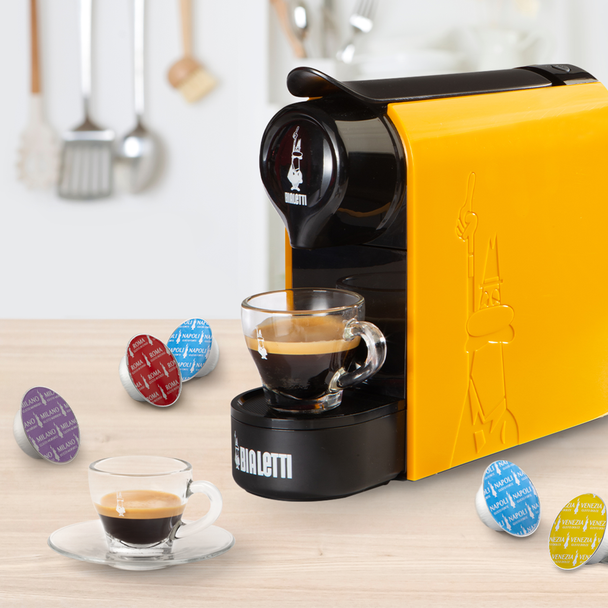 Bialetti Gioia - Espressomaschine - 0,5 l - Kaffeekapsel - 1200 W - Schwarz - Gelb
