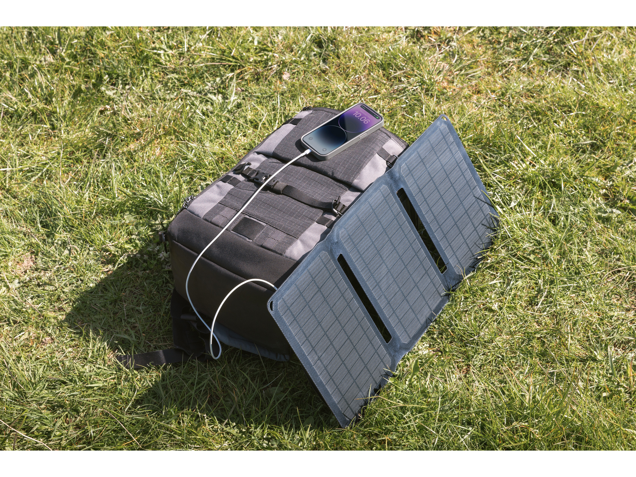 SANDBERG Active - Solarladegerät - 21 Watt - 2.1 A - 2 Ausgabeanschlussstellen (2 x USB)
