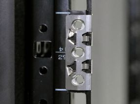 Rittal DK - Rack Tie Kit Fastener - 1U - 48.3 cm (19")
