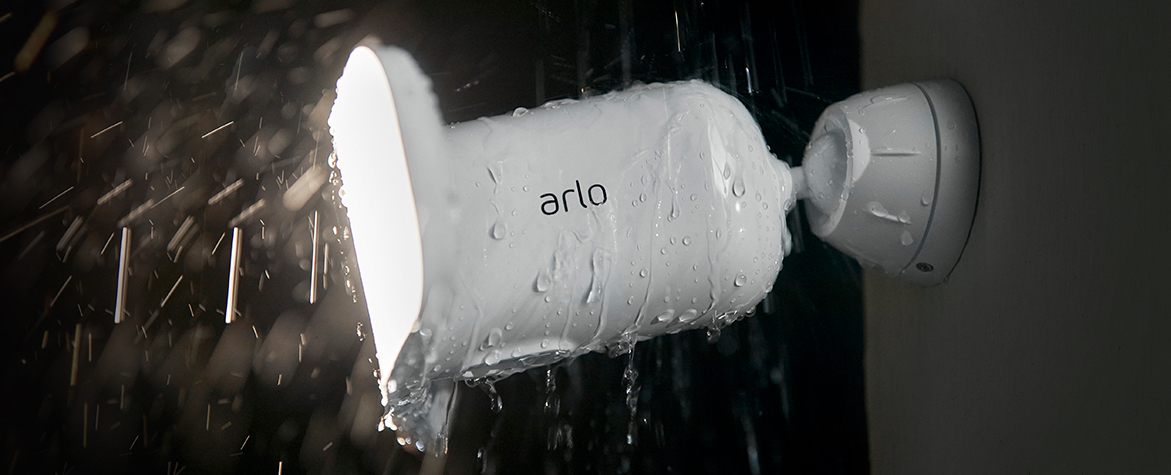 ARLO Pro 3 Floodlight Camera - Netzwerk-Überwachungskamera - Außenbereich, Innenbereich - wetterfest - Farbe (Tag&Nacht)