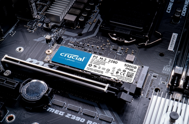 Crucial P2 - SSD - 2 TB - intern - M.2 2280 - PCIe 3.0 x4 (NVMe)