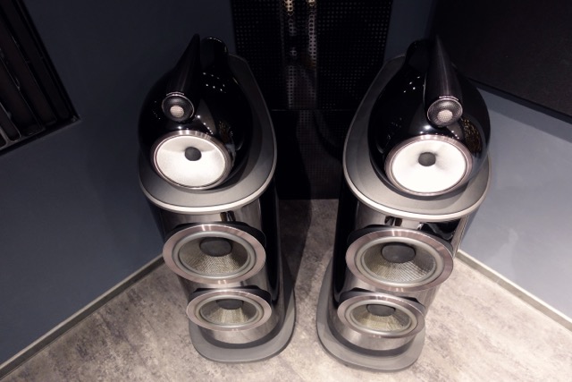 Bowers&Wilkins 801 D4 Lautsprecher in schwarz HG aus Kundeneintausch