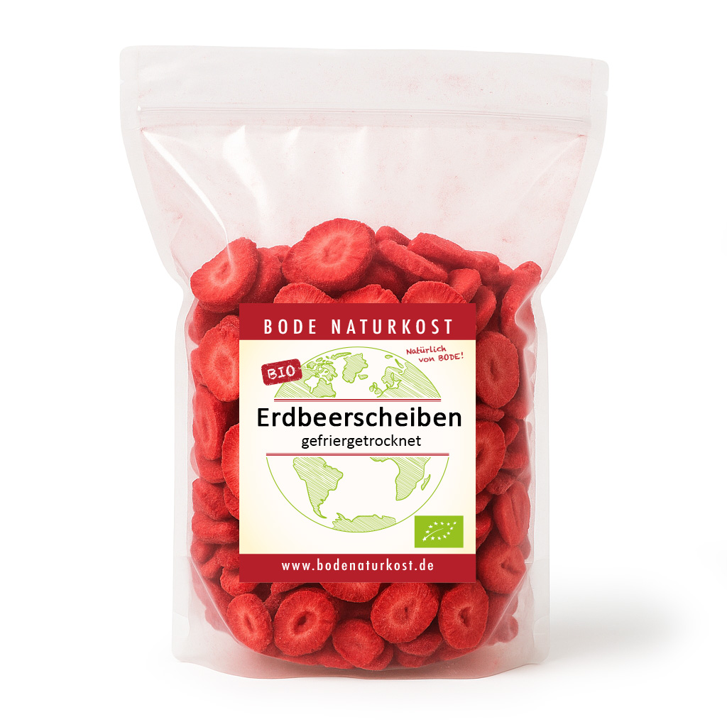 Bag of organic freeze-dried strawberry slices