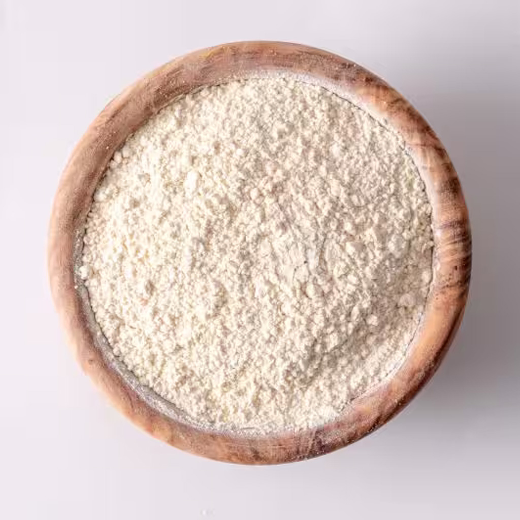 Holzschale mit feinem weißem Mehl, Draufsicht