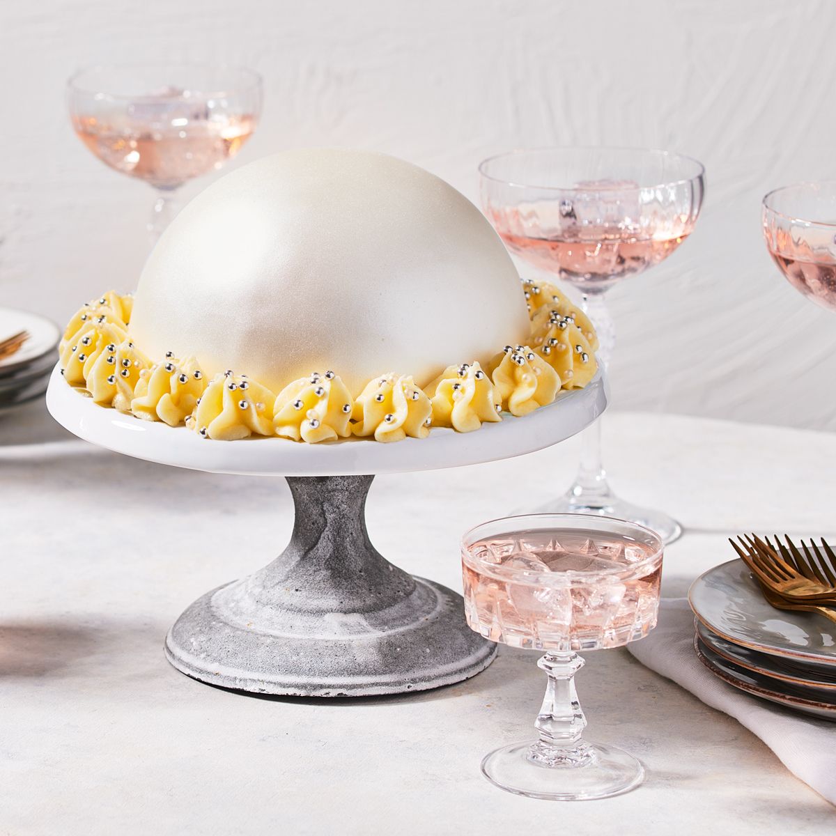 Tortenkleid Lm.-Spray Pearl Bright Silver 100ml Tortenkleid Lm.-Spray Pearl Bright Silver 100ml