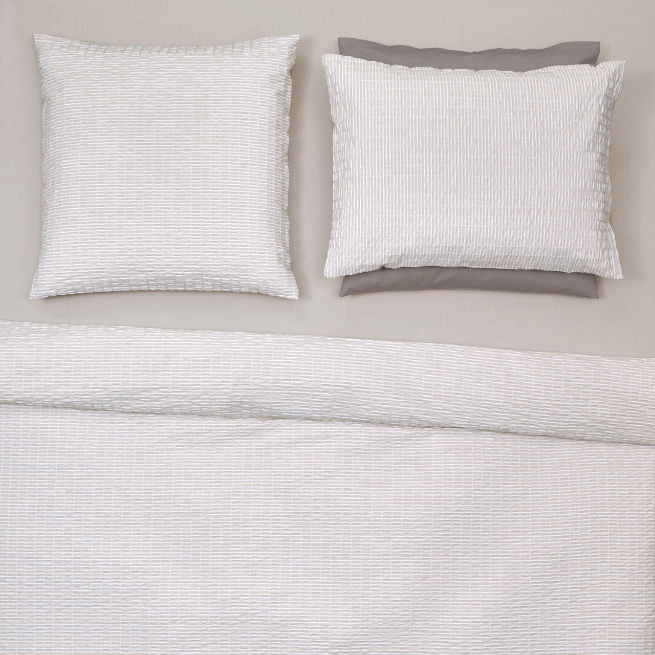 CHRISTIAN FISCHBACHER - "Twist" CHRISTIAN FISCHBACHER - "Twist"