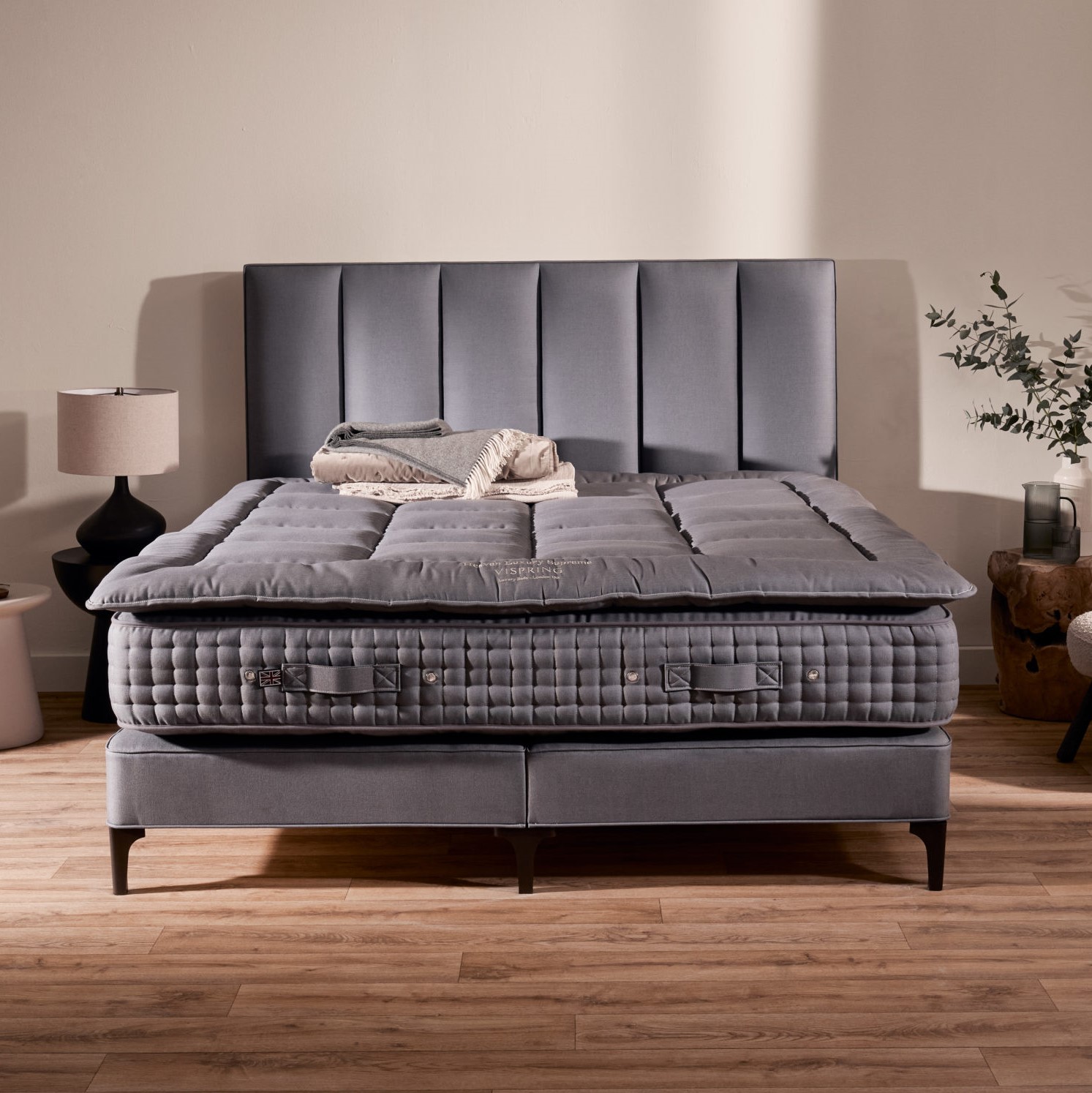 VISPRING - Boxspringbett "Monochrome Look I"