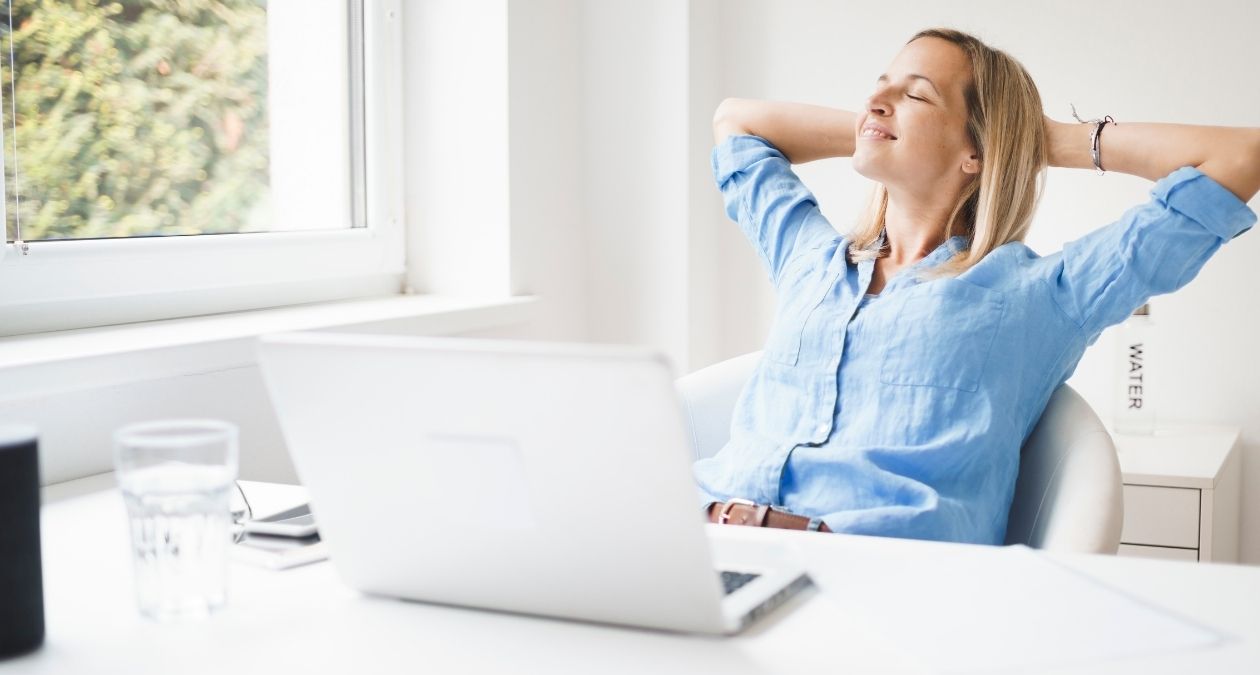 Homeoffice & Müdigkeit: Tipps für Tag & Nacht für mehr Energie am Arbeitsplatz