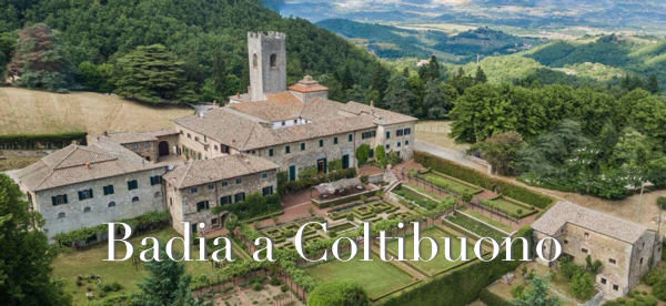 Kellerei Badia a Coltibuono Luftansicht Badia a Coltibuono mit toskanischer Landschaft