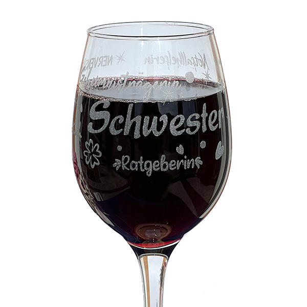 Wein-Geschenkset "Schwester": graviertes Weinglas, Rotwein & Kerze