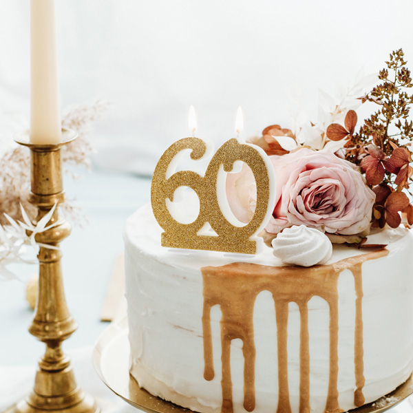 Tortenkerze zum 60. Geburtstag, golden glitzernd, 7,5cm x 8cm
