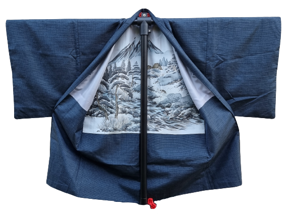 Haori Jacke Innenseite vom dunkelblauen Tsumugi Kimono Set  für Herren
