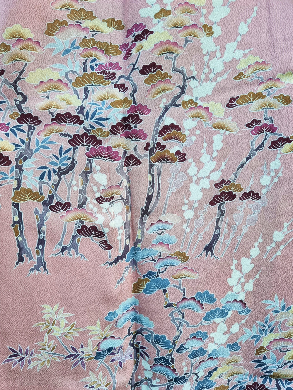 Rückseite Vintage Tomesode Kimono Damen rosa mit Bäumen
