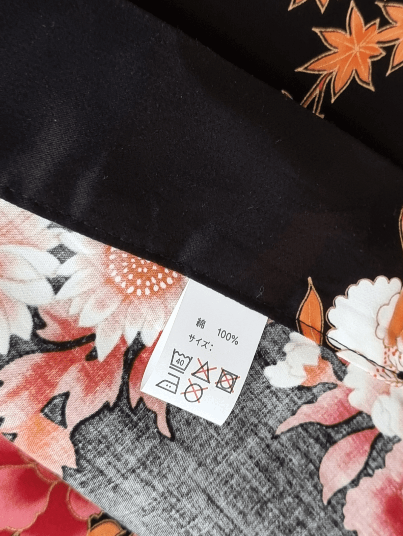 Damen Kimono Pfingstrosen und Kirschblüten