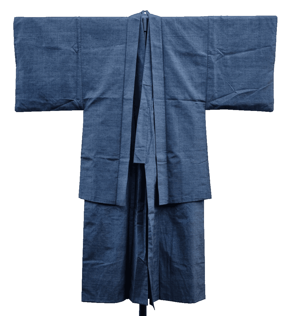 dunkelblaues Tsumugi Kimono Set  für Herren bestehend aus einem Kimono und einem Haori von vorn