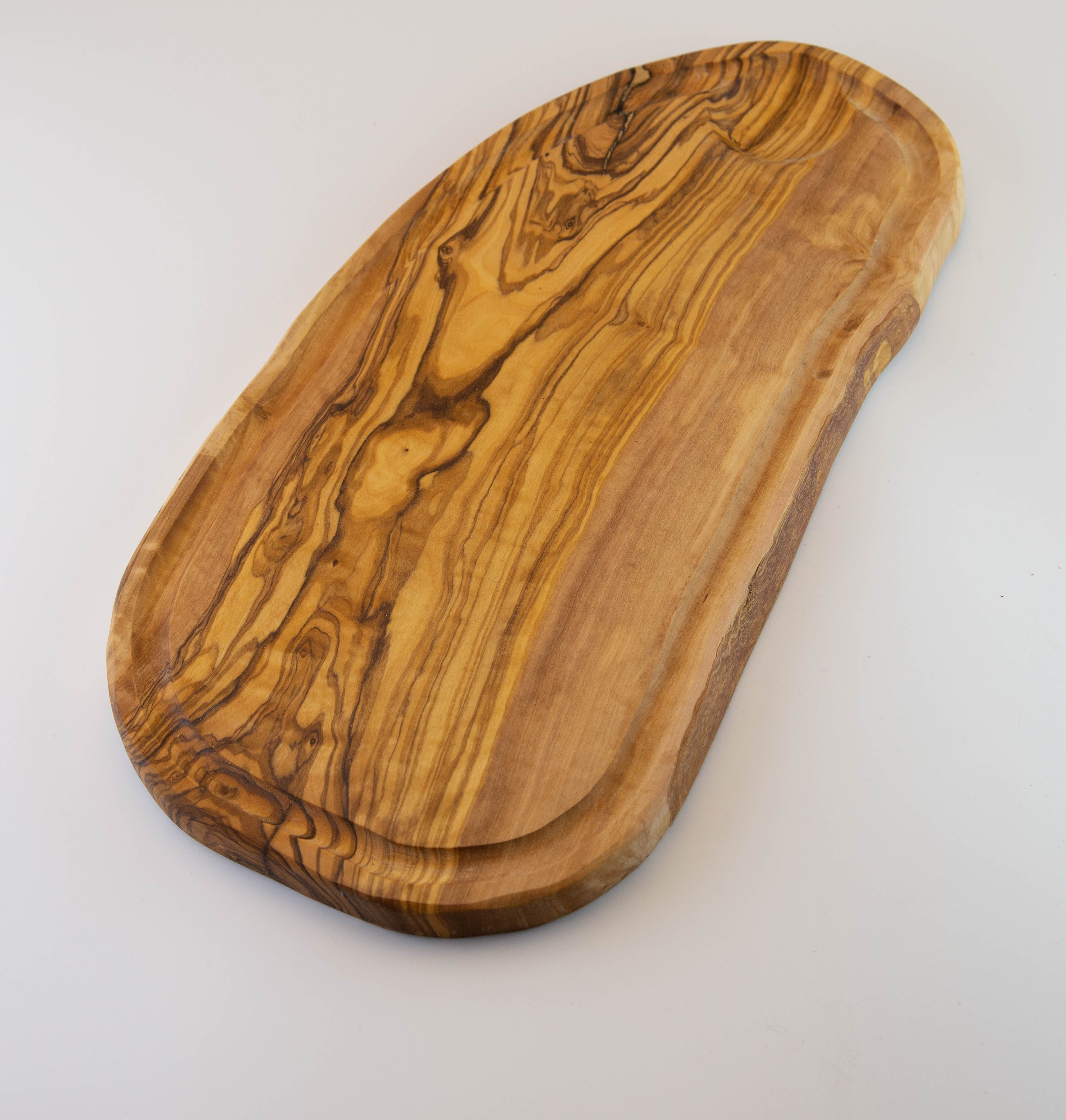 Tranchierbrett rustikal aus Olivenholz 30-35 cm