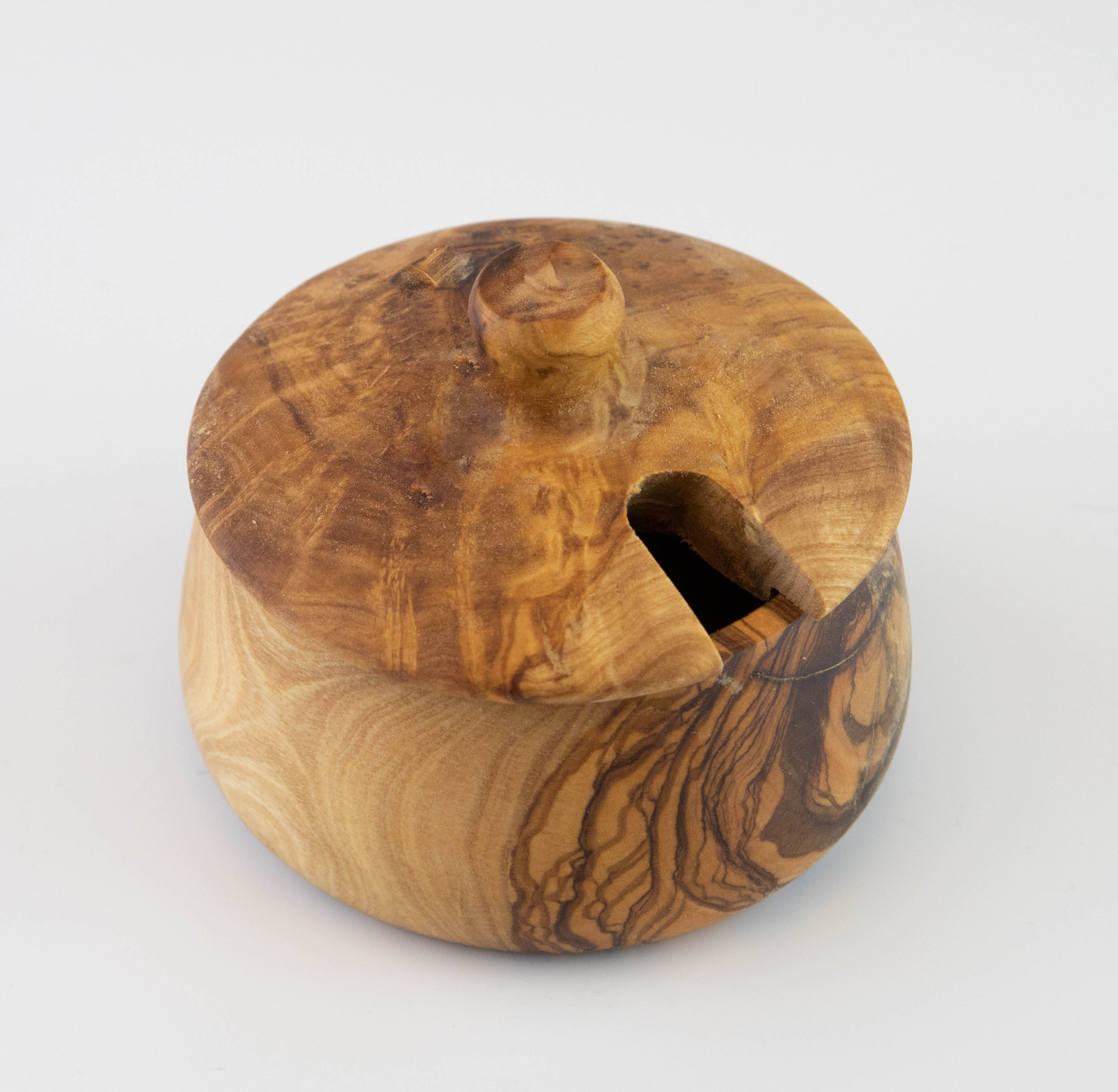 Bote de azúcar de madera de olivo con tapa de botón.