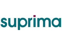 suprima ist ein Schriftzug in modernen, sans-serif Buchstaben. Die Farbe ist ein tiefes Blaugrün, wobei der Buchstabe -i- mit einem kleinen lila Punkt hervorgehoben ist. Der Hintergrund ist neutral.
