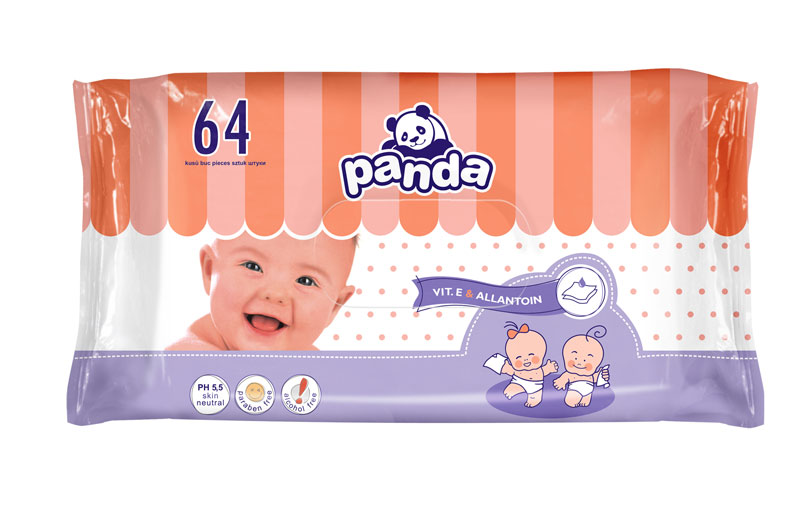Paket mit Babytüchern in einem bunten Design. Die Vorderseite zeigt ein lächelndes Baby. Text auf dem Paket weist auf Vitamine und Allantoin hin, zusammen mit einer Anzahl von 64 Tüchern.