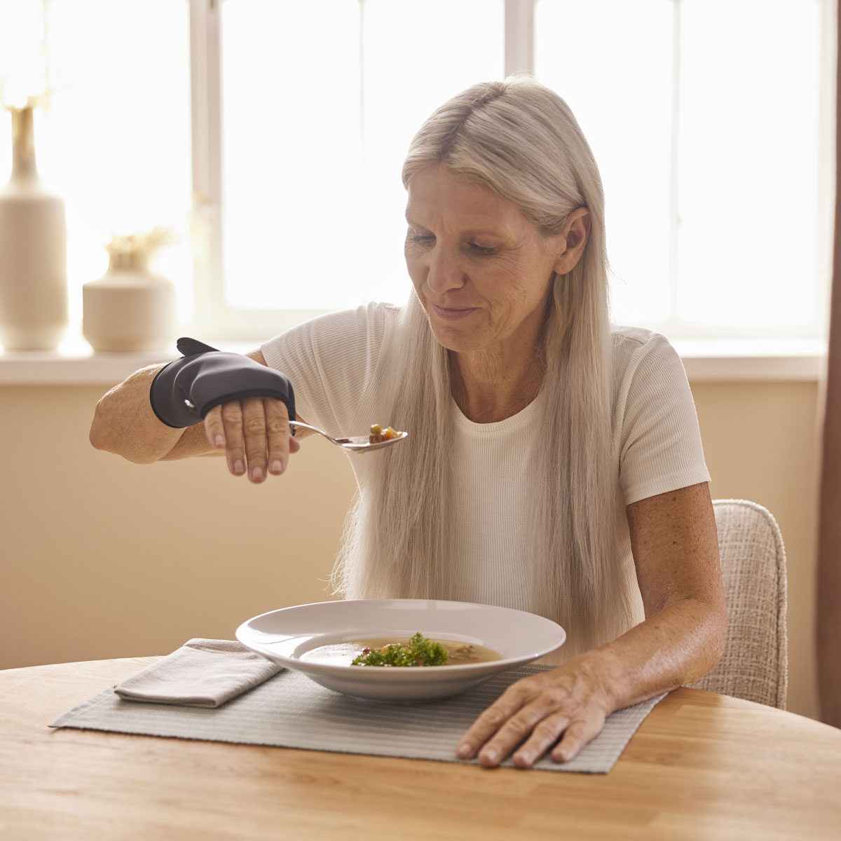 Suprima SicherHalt Besteckhelfer – Mehr Selbstständigkeit beim Essen 5700