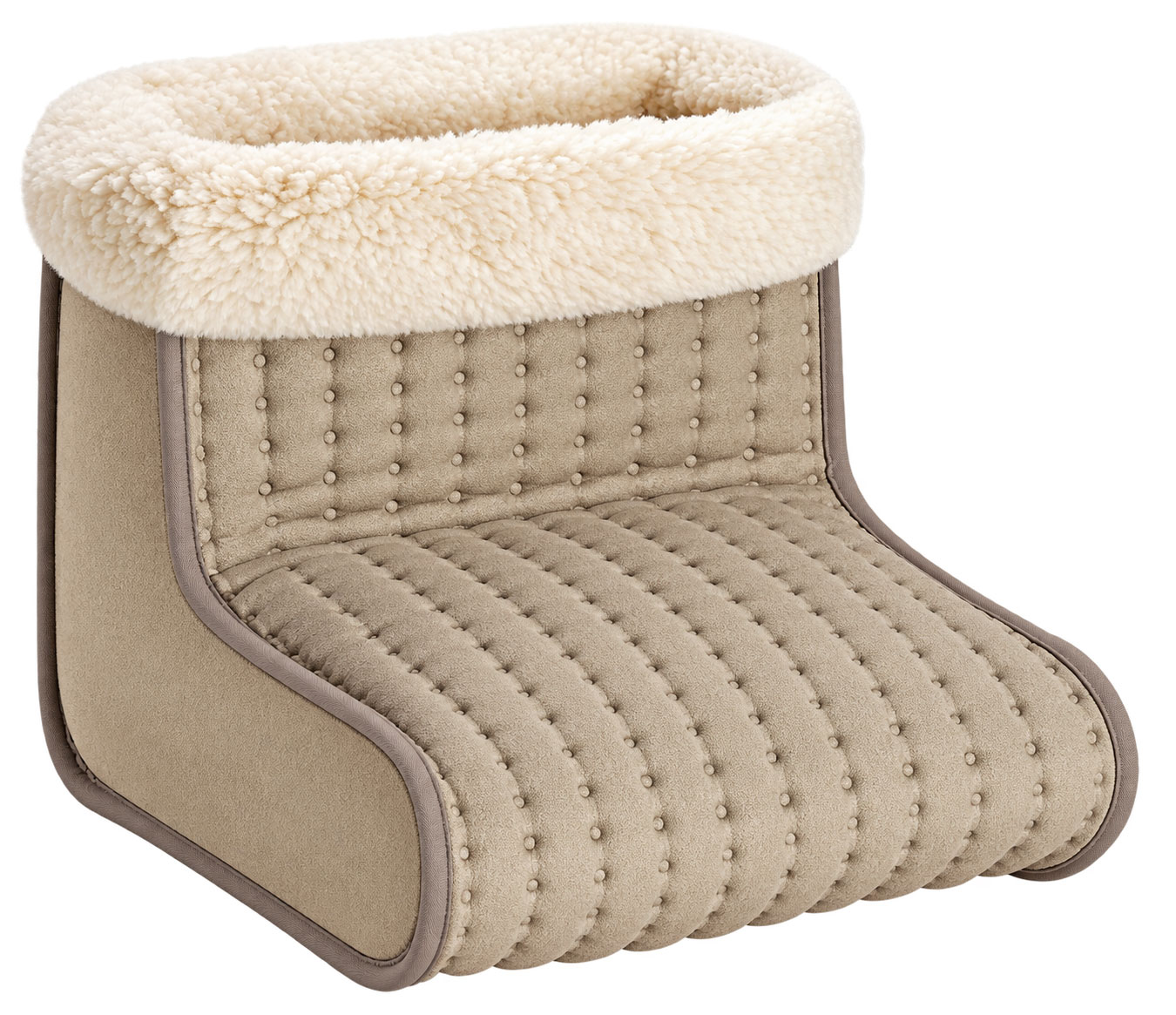 Ein gemütlicher Hocker mit einer beige gepolsterten Oberfläche und einer flauschigen, hellen Umrandung oben. Die Sitzfläche ist mit einer Rillenstruktur und kleinen Knöpfen verziert.