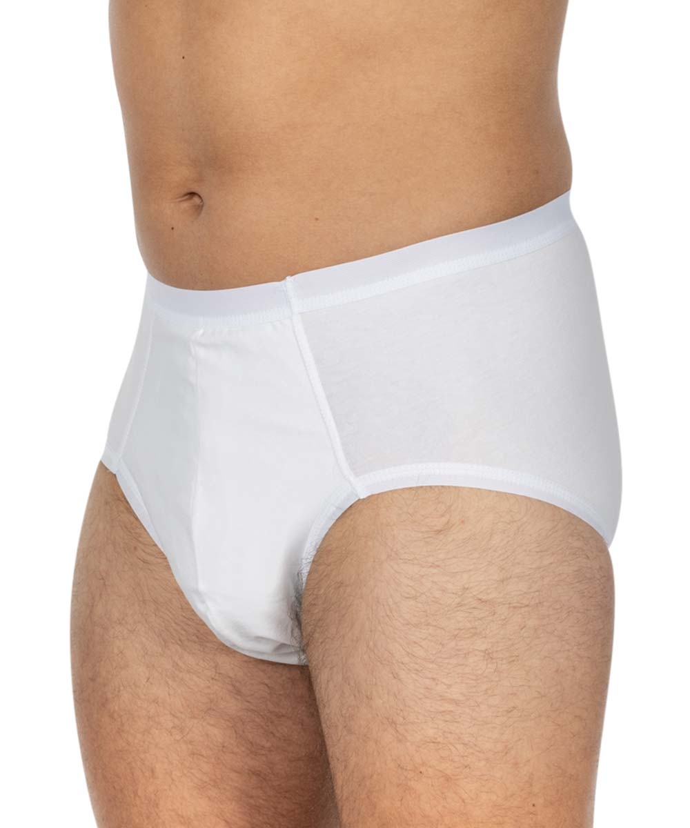 Weiße Unterhose, die eng anliegt und zur Körpermitte passt. Der Stoff wirkt glatt und elastisch. Der Hintergrund ist neutral und unscharf, um den Fokus auf das Kleidungsstück zu legen.