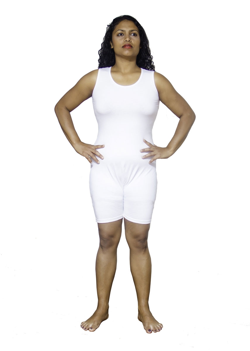 Medicare Pflegebody mit Rückenreißverschluss - halblanges Bein - ohne Arm - Farbe: weiß - M
