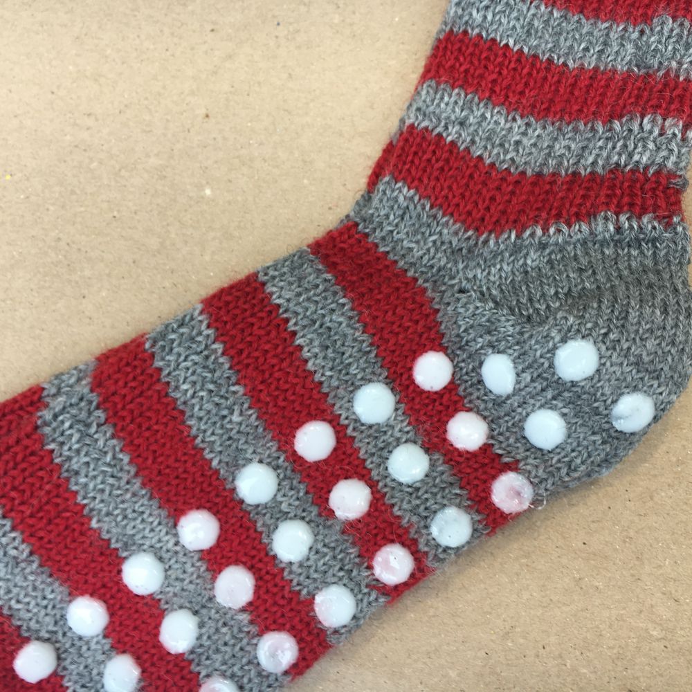 Stoppersocken Ringel Wolle grau-rot Stoppersocken Ringel Wolle grau-rot