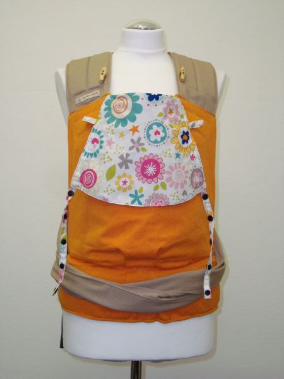 Fräulein Hübsch Babysize Orange Blumen Tragehilfe