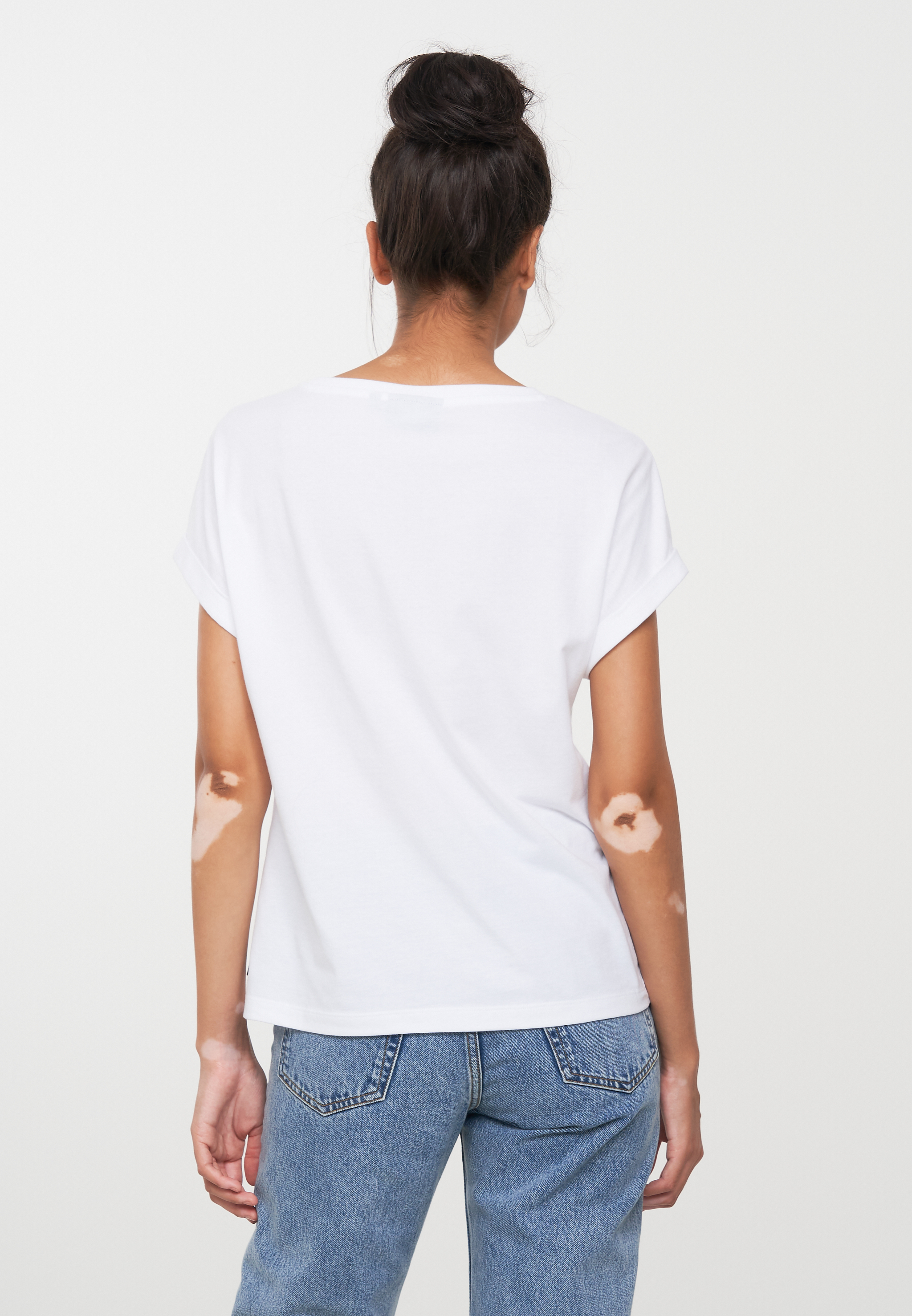 Basic-Shirt CAYENNE white