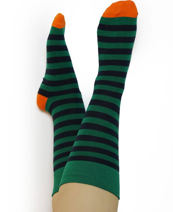 Gestreifte Socken grün/dunkelblau/orange