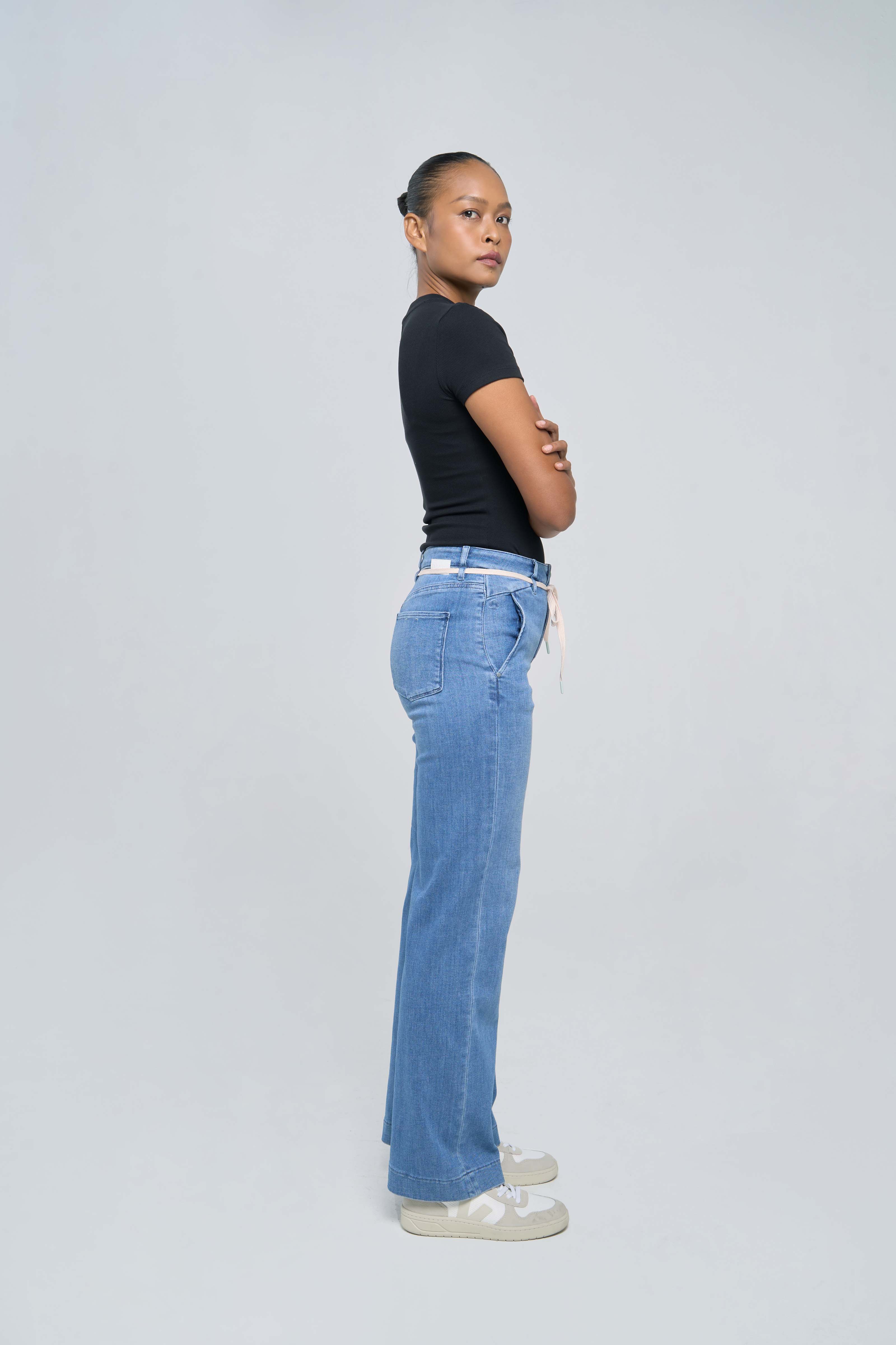 Jeans DEW Flared Soft Denim French Pocket Medium Blue