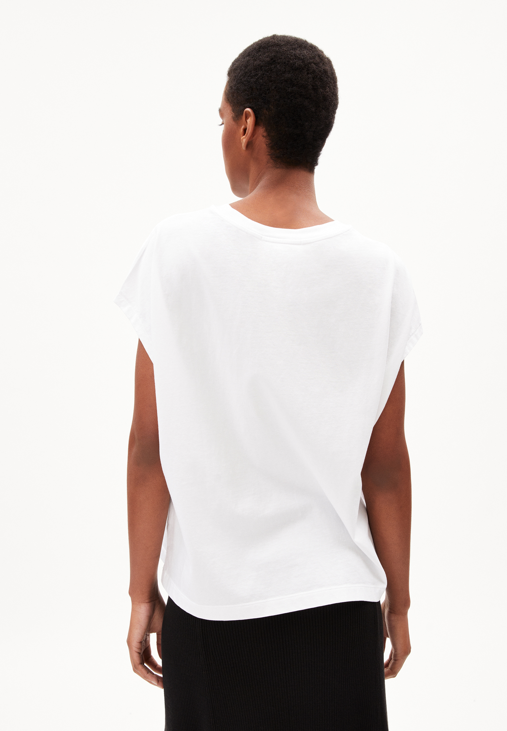 T-Shirt INAARA white