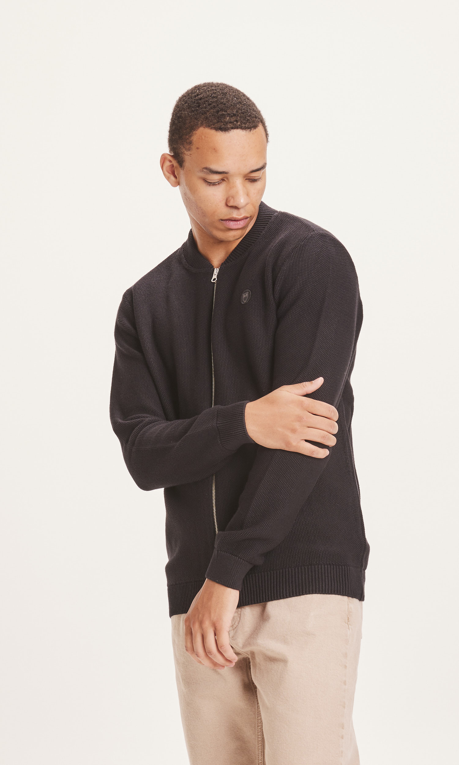 Pique Badge Knit Cardigan Black Jet