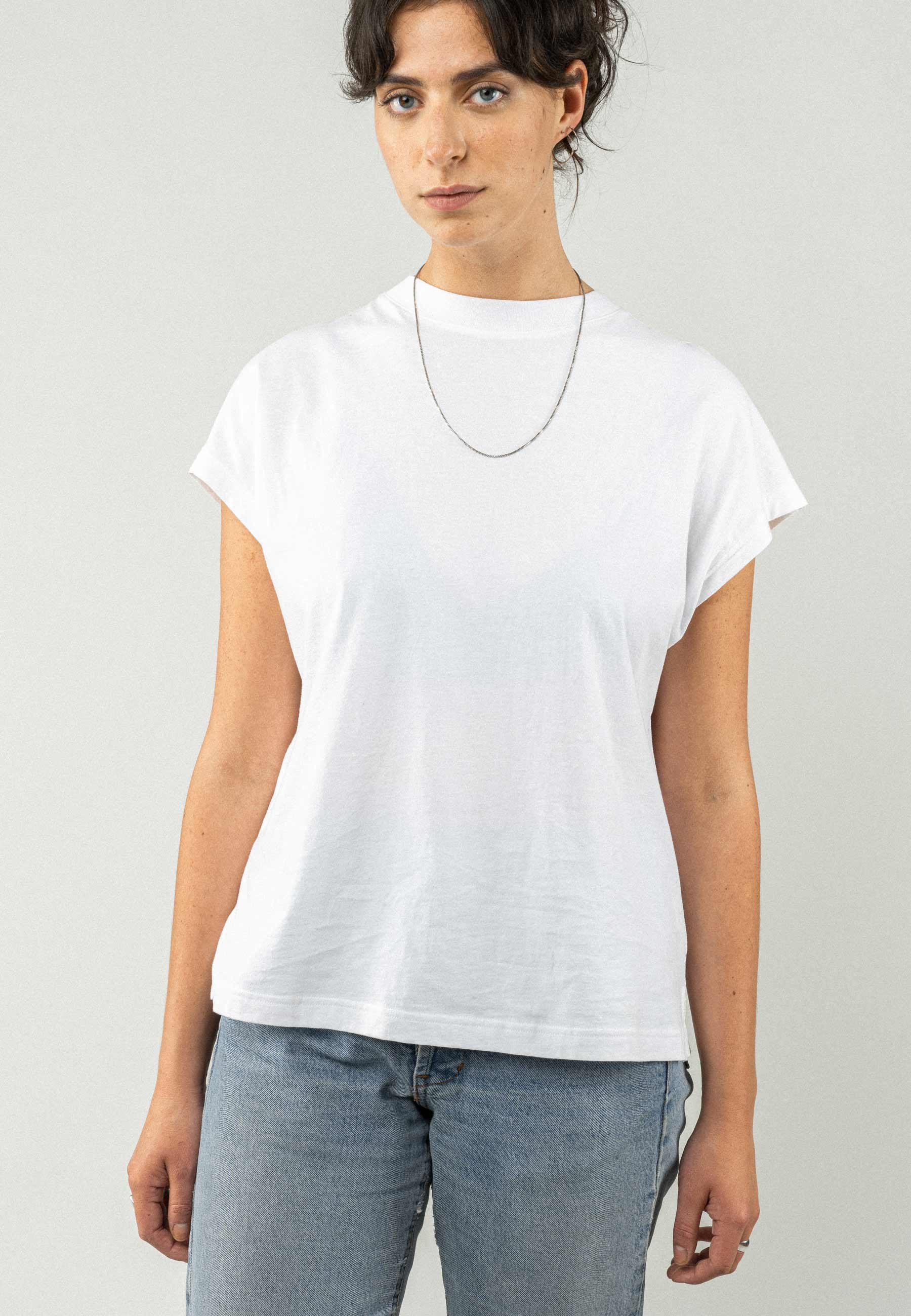 Basic T-Shirt MADHU white