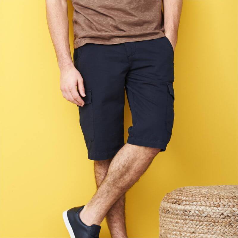 Modische Bermuda-Shorts für Herren ink blue