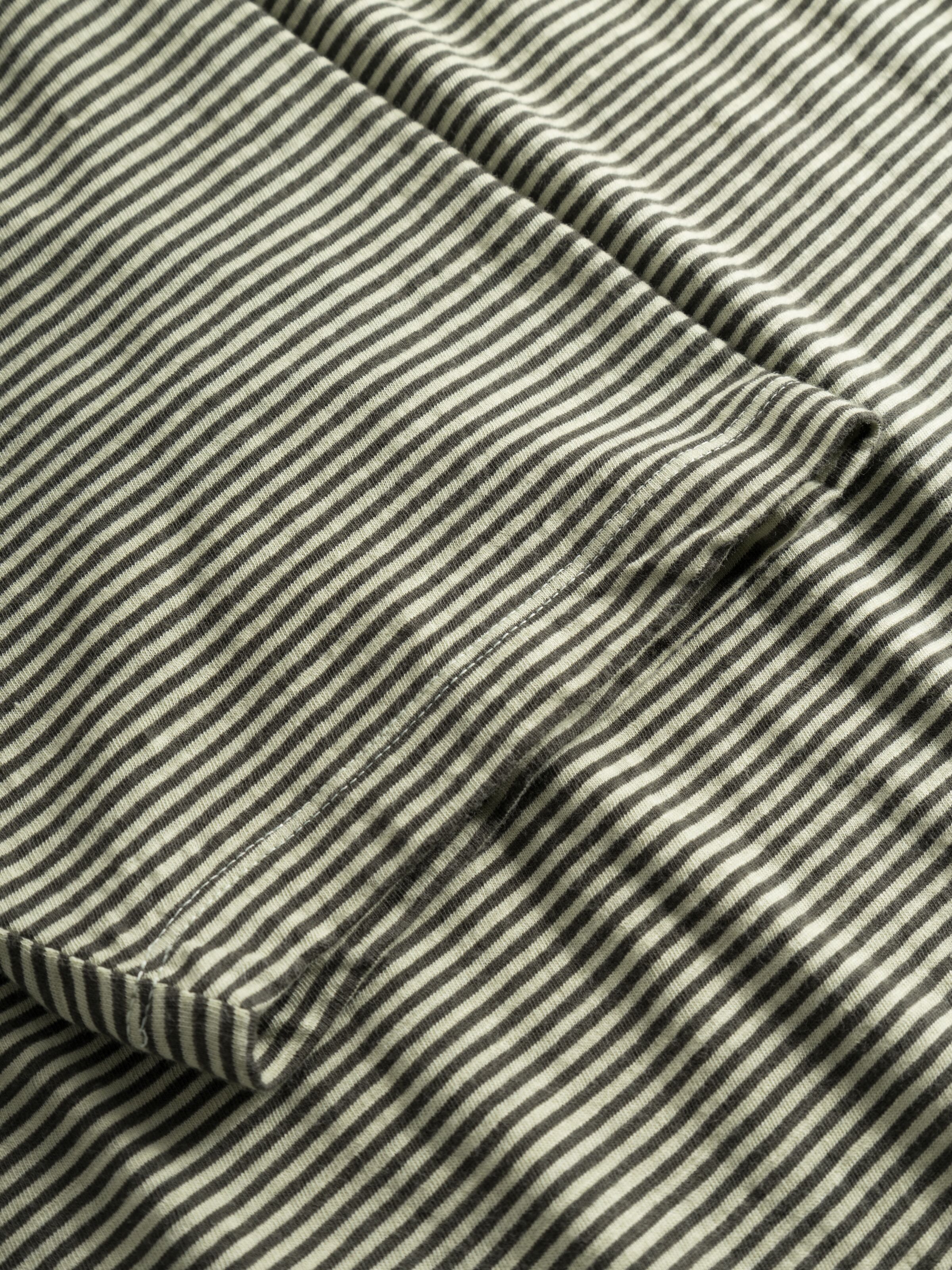 Gestreiftes T-Shirt Narrow Striped Swamp