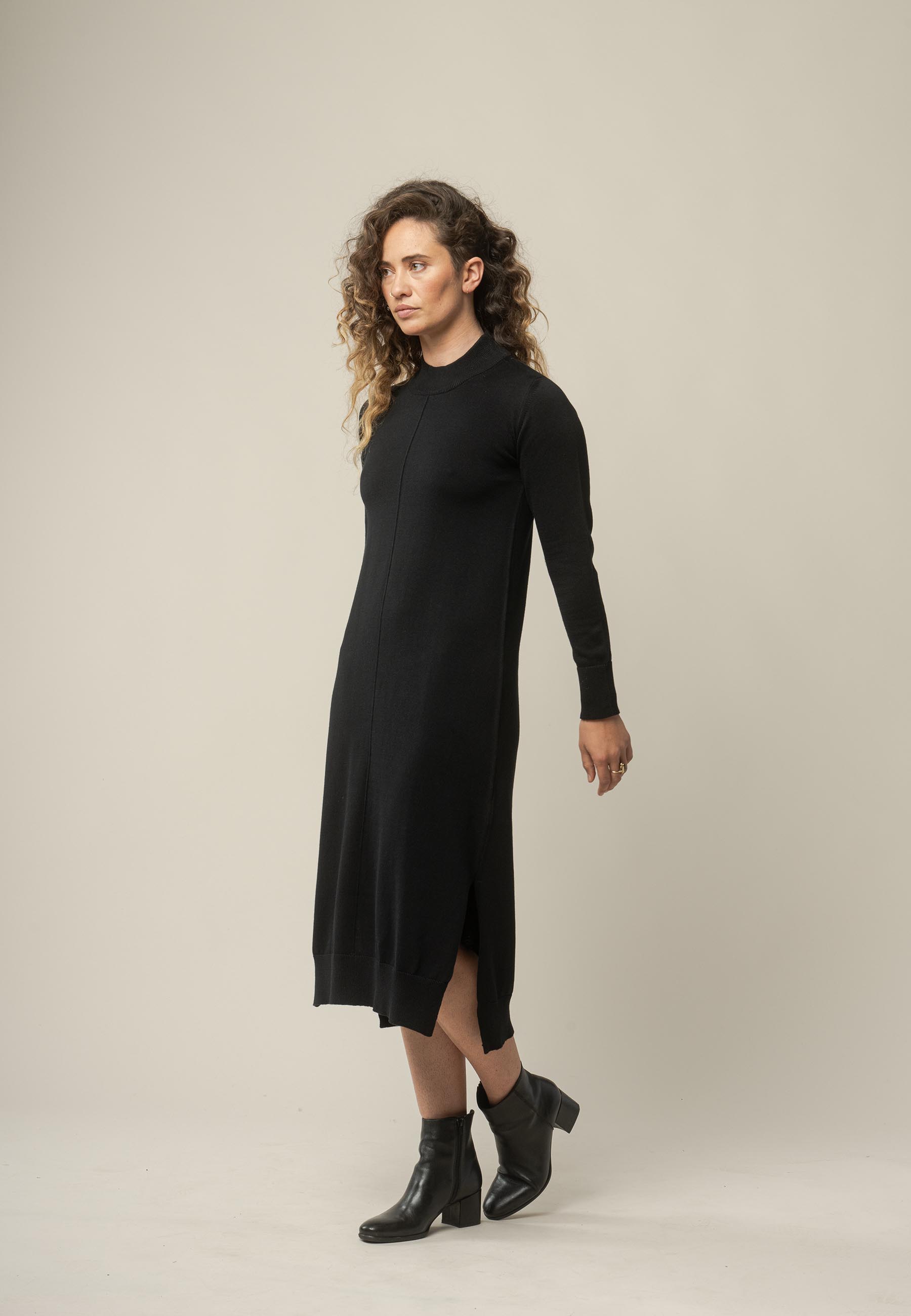 Damen Feinstrick-Kleid SUNITA schwarz