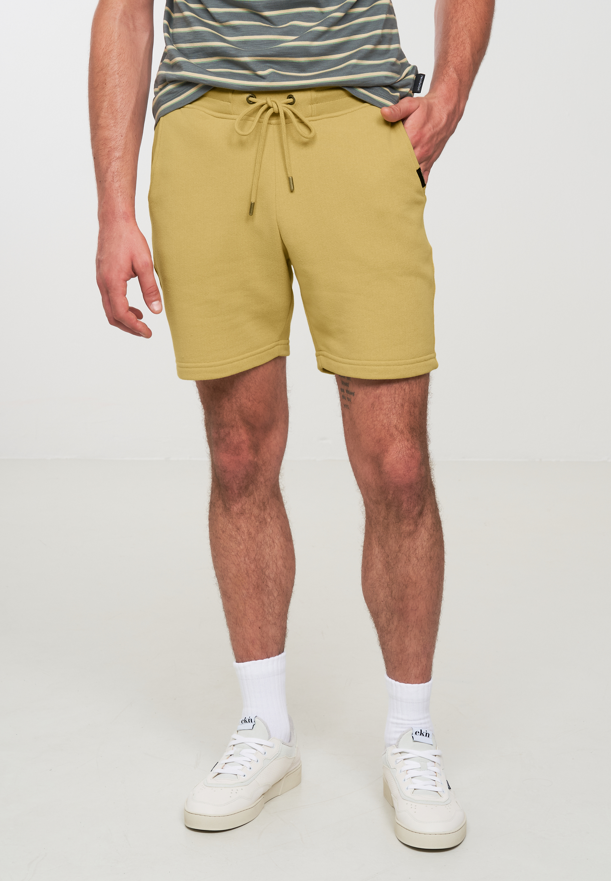 Sweat-Shorts MAPLE hops yellow