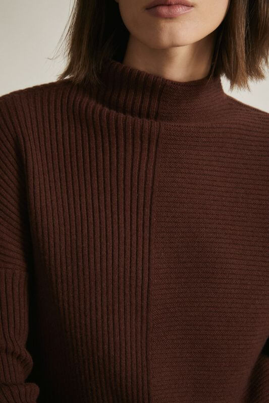 Turtleneck-Pullover bitter chocolate (100% Wolle)