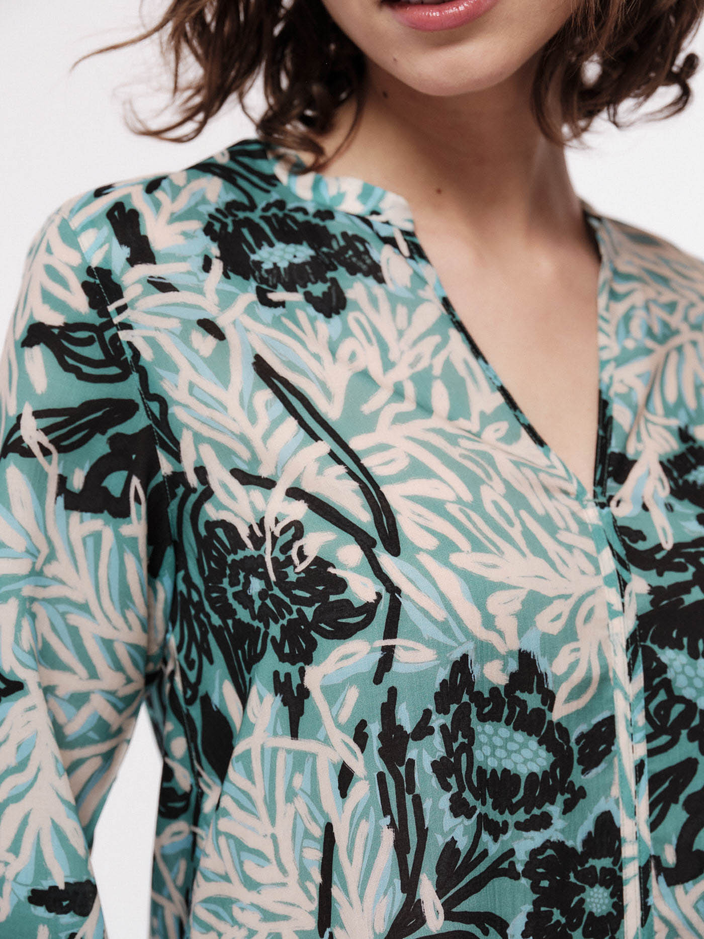 Langarm-Bluse mit Print Vintage Flower green